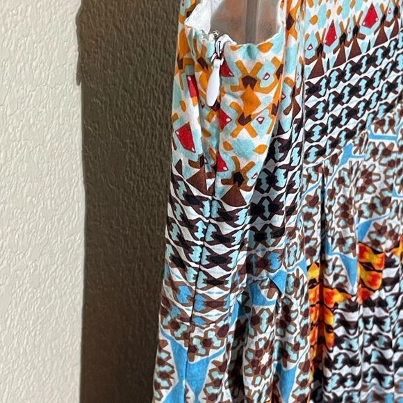 Sold  - Picture 3 of 6